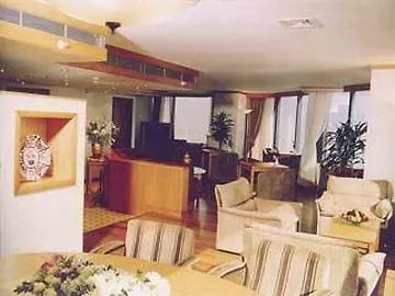 Crowne Plaza Hotel 4*