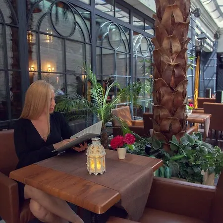 Hotel Sura Design & 4*