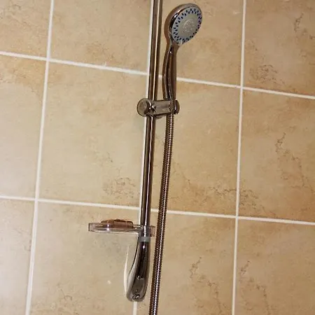 Uyar Apt Lägenhet