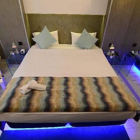Tempo 4levent Hotel 3*
