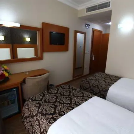 Grand Avcilar Ξενοδοχείο 3*