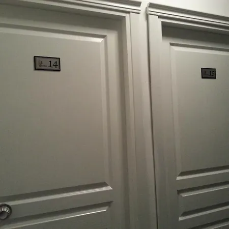 Lancelot Hotel 3*