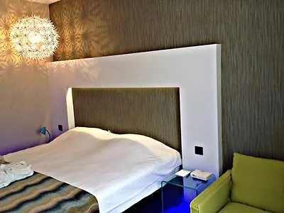 Tempo 4levent Hotel 3*