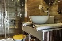 Luce Hotell