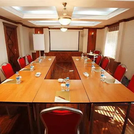 Occidental Taksim 4*