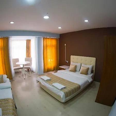 Hotel Qonaq