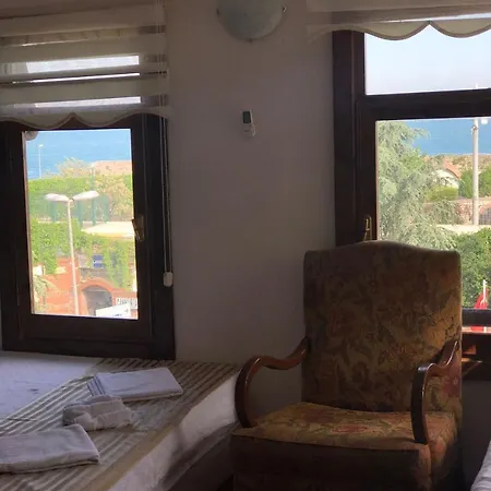 Qonaq Hotel 4*