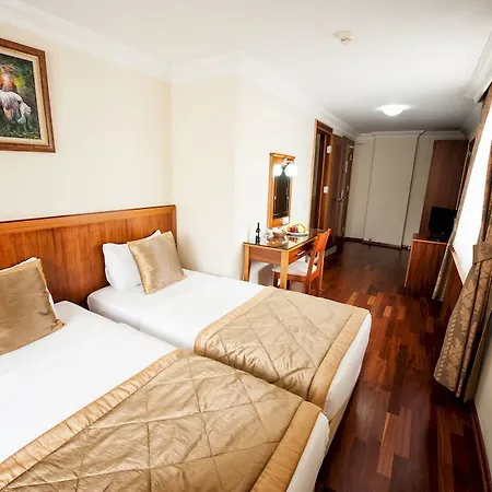 Centrum 3*