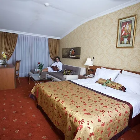 Grand Hilarium Otel