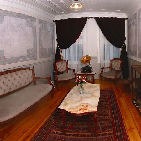Troya Balat Hotell 3*