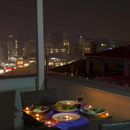 Hotel Grand Zentrum & Cafe Restaurant - Taksim Square