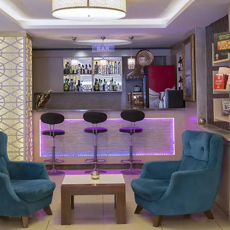 Grand Zentrum & Cafe Restaurant - Taksim Square 3*