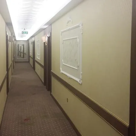 Hotel Mb Deluxe