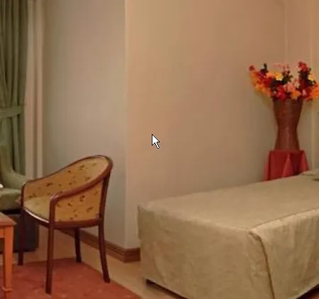Prestige Old City 3*