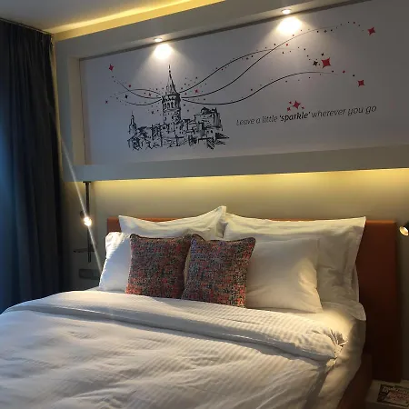 Hotel Sparkle 3*