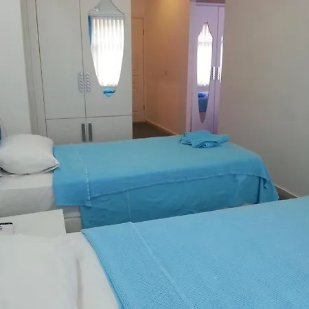 Lancelot Hotel