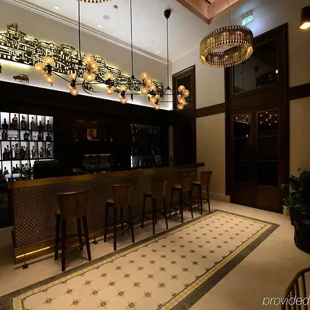 10 Karakoy Hotel