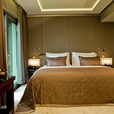 Hotel Lasagrada 5*