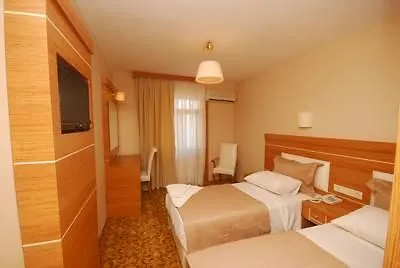 Selenay & Hotel Istambul