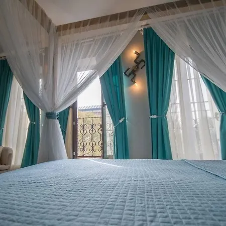 Nine Hotel 3*
