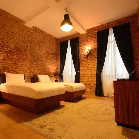 Hotel Nine 3*