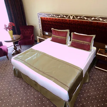 Mb Deluxe 4* Istanbul