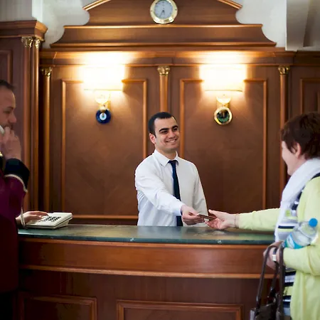 Hotel Centrum 3*