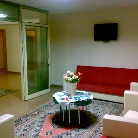 Safak Hotel