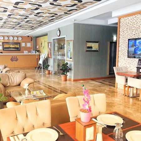 Grand Avcilar