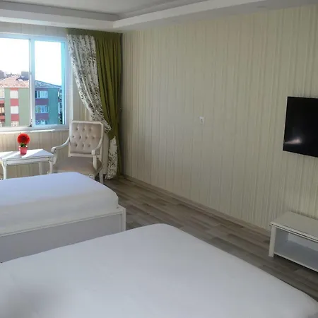 Hotel Avcilar Zeugma Park 3*
