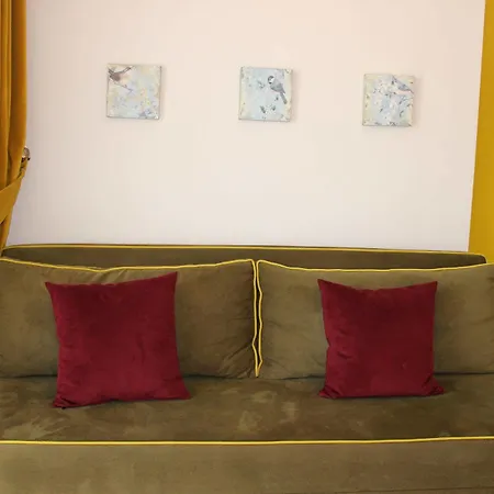 Aparthotel Almond Hill