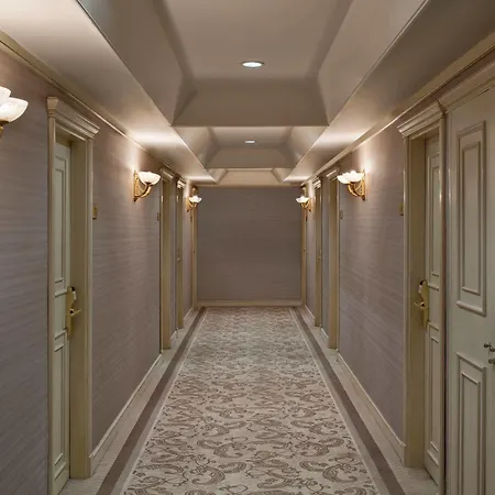 Elite World Comfy Taksim Hotel 4*