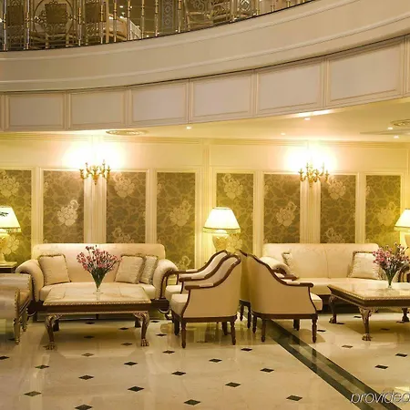 Hotel Elite World Comfy Taksim 4*