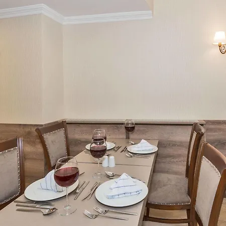 Otel Alphonse 3*