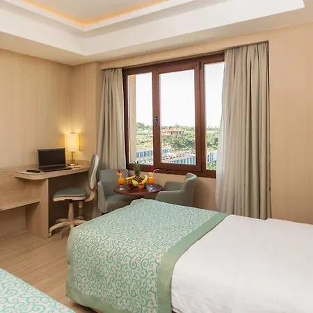 Golden Way Giyimkent 4* Istanboel