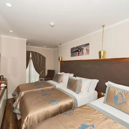 Darkmen Hotel