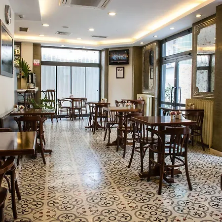 Hotell Hotellino 4*