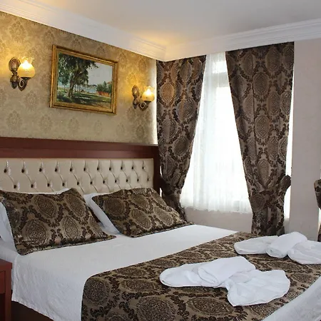 Big Apple Hostel *