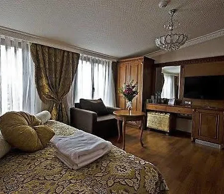 Hotel Millennium