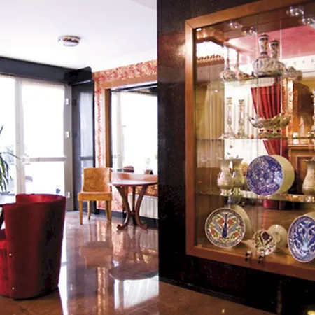 Linda Hotel 2*