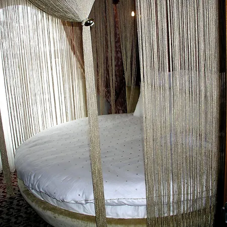 Salinas Otel *
