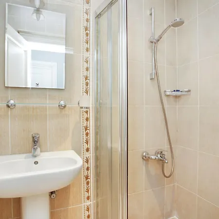 Sheriff Royal Aparthotel 2*