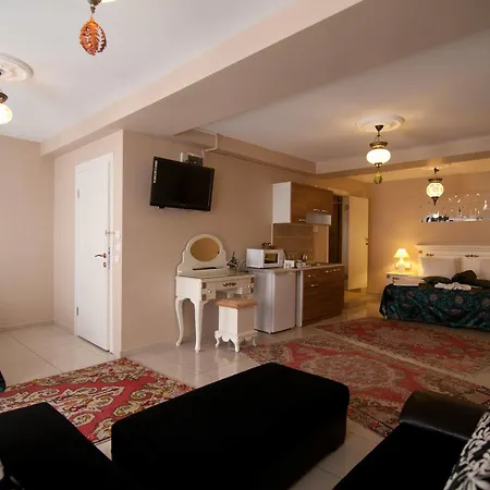 Safran Aparthotel 3*