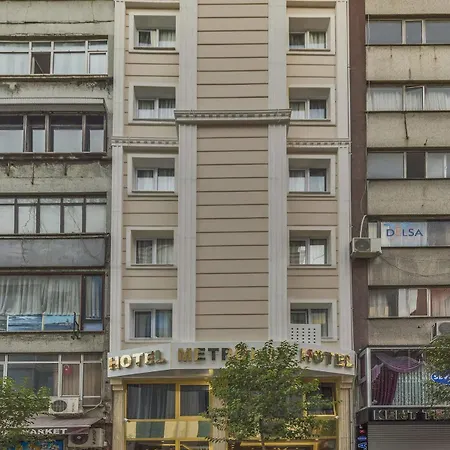 Metrolux Hotel