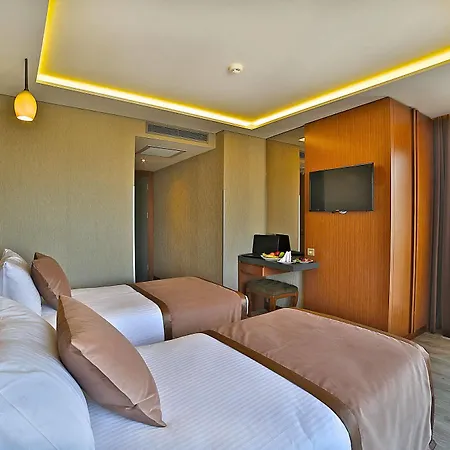 Corner Laleli Hotel 3*