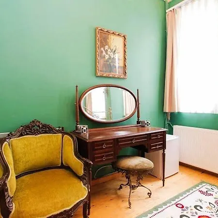 Akin House Apartment