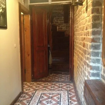 Akin House Apartment