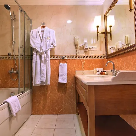 Otel Taksim Metropark 4*