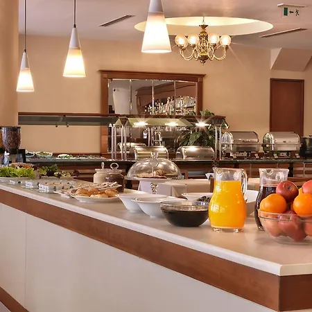 Taksim Metropark Otel 4*