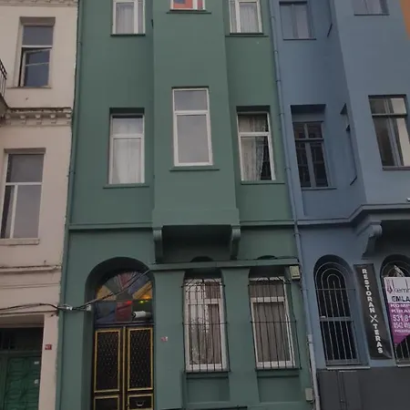 Akin House *